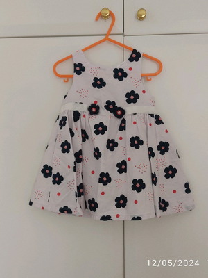 Orchestra baby dress 12 months like new, off-white with flowers