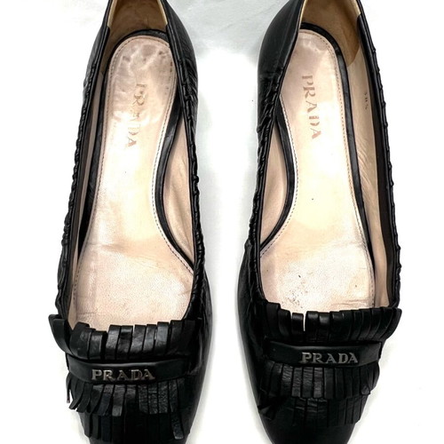 Prada leather mid heels used, size 38.5, black