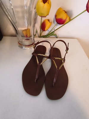 Parfois women's sandals used, brown size 39