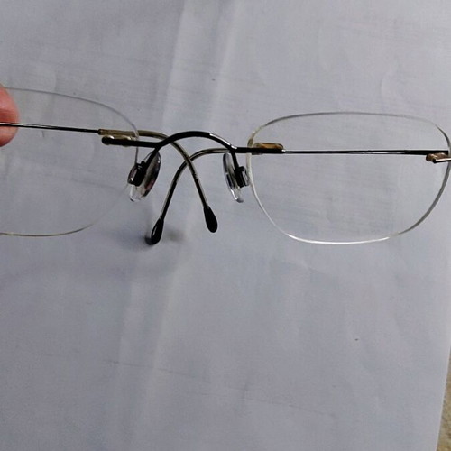 Σκελετός titanium σαν καινούργιος με πρόσθετο set ηλίου ασημί