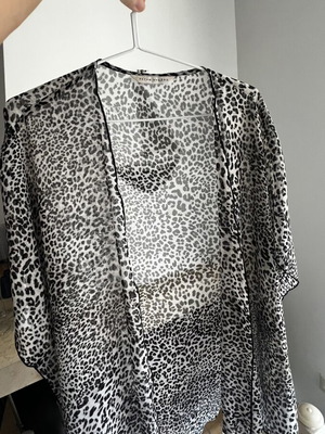 Peter Nygaro tunic used, fits medium to XXXL, black and white