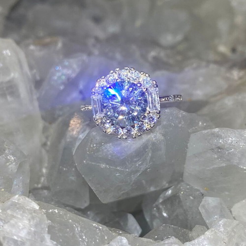 Silver ring with moissanite, new, size 16mm