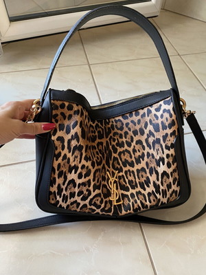 Leopard shoulder bag like new, medium size, black and brown