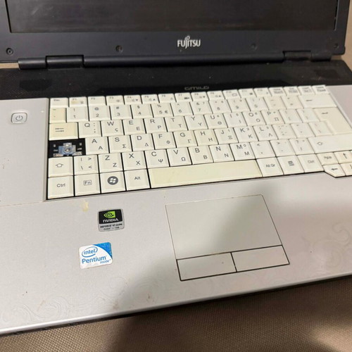 Fujitsu Amilo Pi 3560 laptop used, non-functional for spare parts