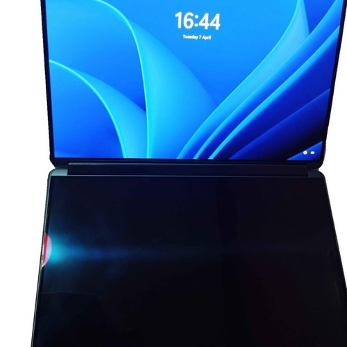 Lenovo Yoga Book 9 Gen 9 Laptop like new, Intel Core Ultra 7, 32GB RAM