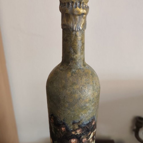 Handmade decorative glass bottle vase with Rembrandt artwork