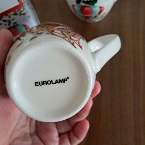 Porcelain Christmas mugs used, set of 2 with boxes