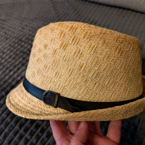 Handmade hat like new, beige with turquoise painting, size S
