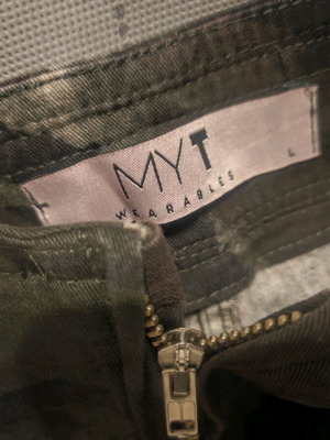 MYT21 Cargo camouflage pants like new, green, wide fit
