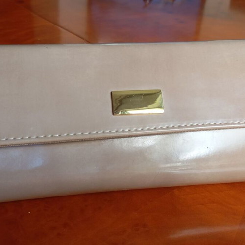 Leather shoulder bag, beige, chain strap