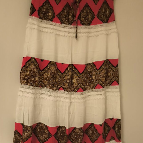 Maxi skirt with elastic waist used, white and red
