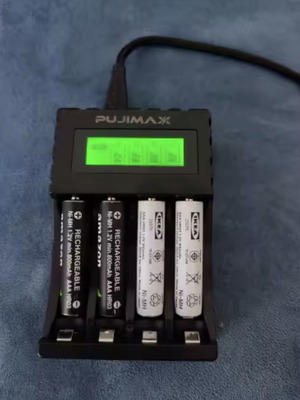 AA/AAA Battery Charger with LCD and USB-C new, Compact Smart Charger