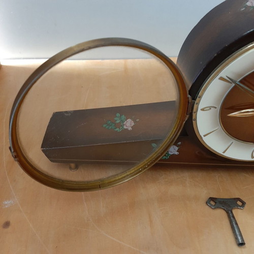 Hermle Vintage Mantel Clock Wooden, Like New, 1950s West Germany