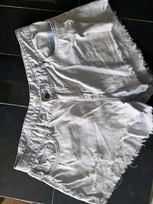 H&M shorts like new, size 44, blue