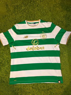 Celtic anniversary jersey like new, size Large