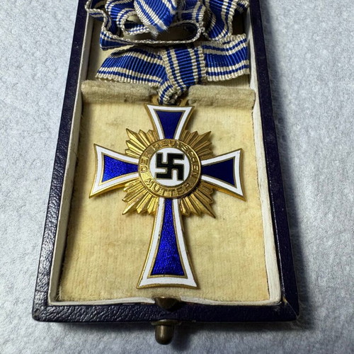 Cross of Honour of the German Mother Gold 1st Class like new