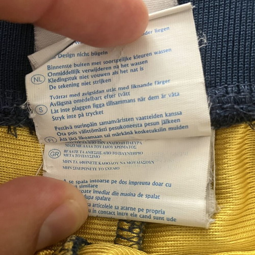 Champion basketball shorts XXL used, blue and yellow