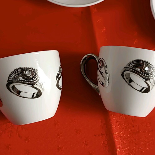 Vintage cups with solitaire and stones set of 2 new