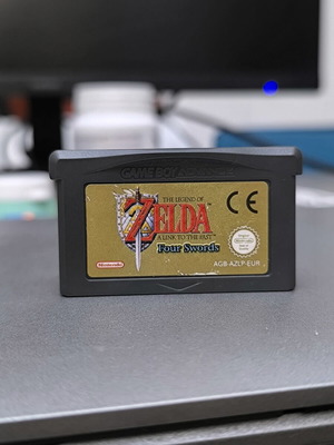 The Legend of Zelda: A Link to the Past / Four Swords Game Boy Advance касета като нова