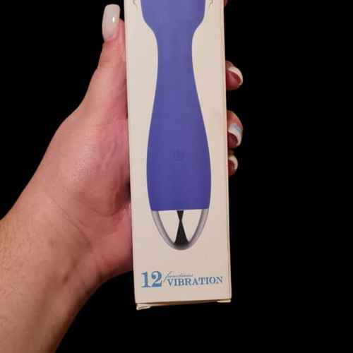 Wand vibrator with 12 frequencies new