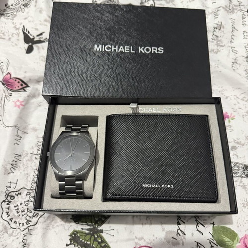 Michael Kors wallet and watch set new with warranty