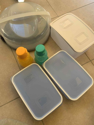 Tupperware set of 6 pieces used in excellent condition