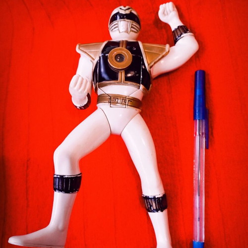 White Ranger action figure used with projector chest light, 21 cm