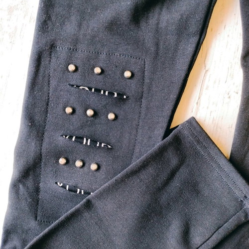 Women's black summer leggings new with knee effect