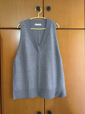 Sfera sleeveless vest blouse, grey, size M