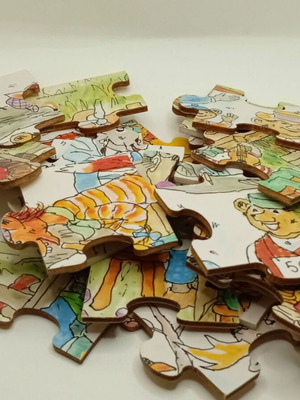 Ξύλινο παζλ Puzzle "Klatremus og de andre dyrene i Hakkebakkeskogen" 25 κμτ. σαν καινούργιο