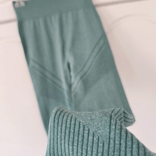 Seamless sports leggings petrol high waisted scrunch butt one size new