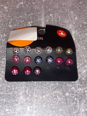 Earrings with snowflakes like new