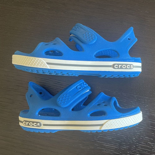 Crocs kids sandals like new, size 24, blue