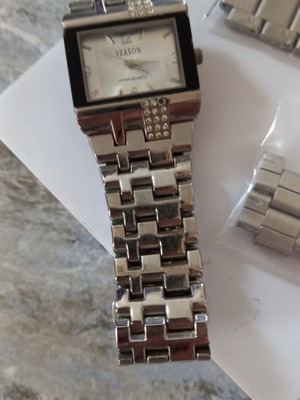 Season Time watch like new