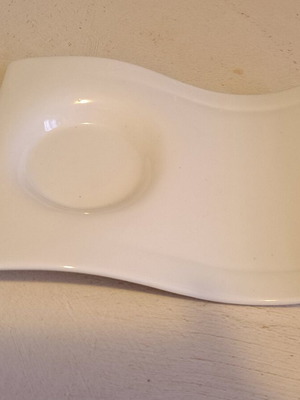 Villeroy & Boch NewWave ceramic plate set of 6, asymmetrical wavy shape