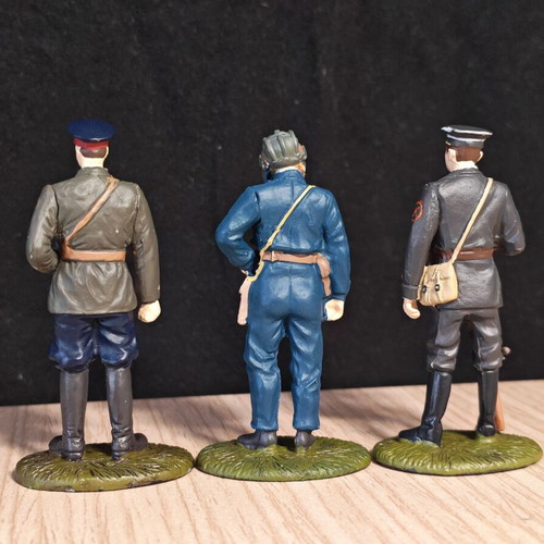 WW2 Soviet Union collectible miniatures set of 3, like new