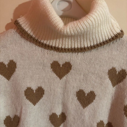 Crop top sweater like new, beige with brown hearts and turtleneck