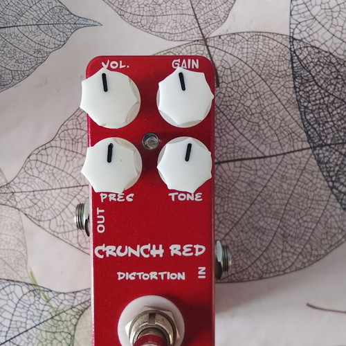 Guitar pedals used, Rowin Tuner, Mosky Red Crunch, Mooer Ensemble King