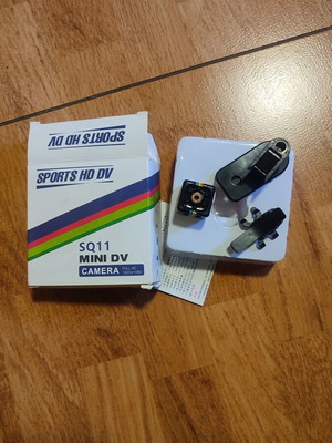 Mini action camera SQ11 1080p σαν καινούργια με βάση και clip