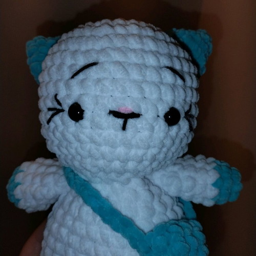 Knitted Cat