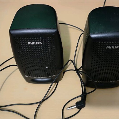 Philips SBC BP010 speakers like new, passive bookshelf system