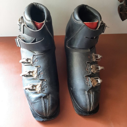 Vintage German leather ski boots used, 1960s