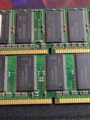 DDR 256 used RAM memory from two old computers