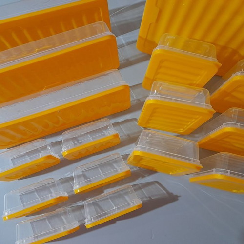 Food Storage Containers set of 16, new, BPA free, microwave safe