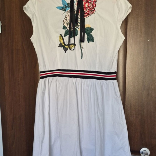 Djofra dress like new, size M, white with embroidery