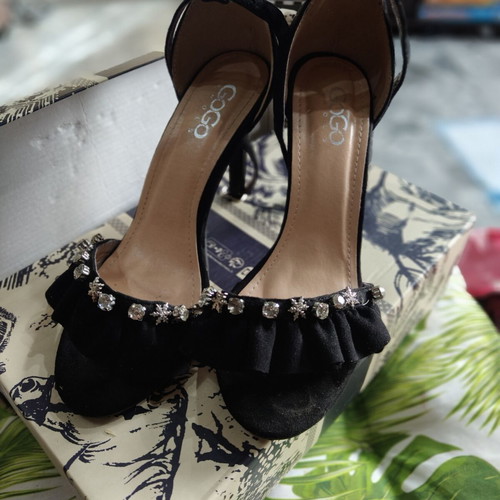 GoGo Shoes women's pumps size 38 like new, black