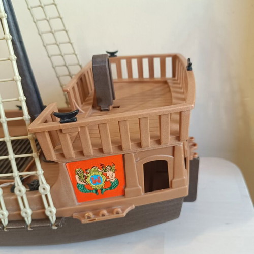 Playmobil vintage pirate ship toy