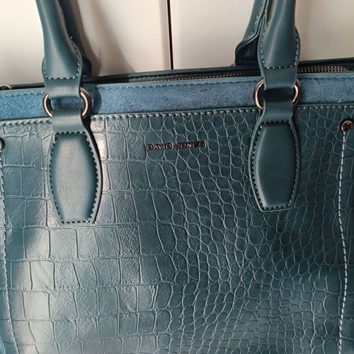 David Jones blue handbag like new with chain strap