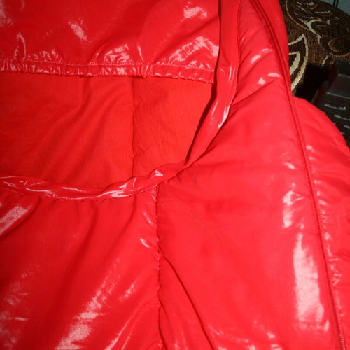 Children's red waterproof thermal sleeping bag 90 cm like new