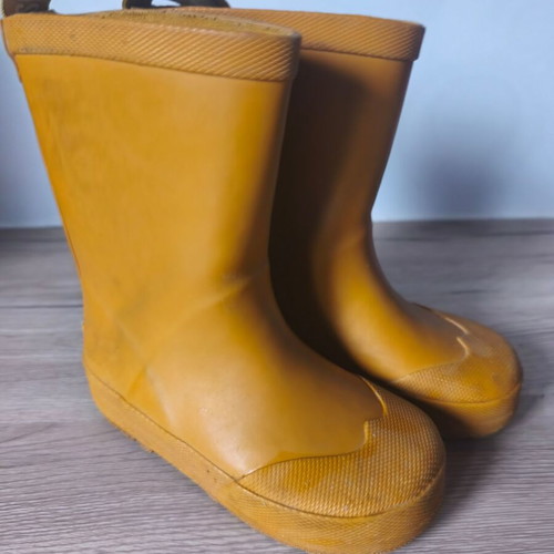 Angulus children's rain boots used, size 25, yellow